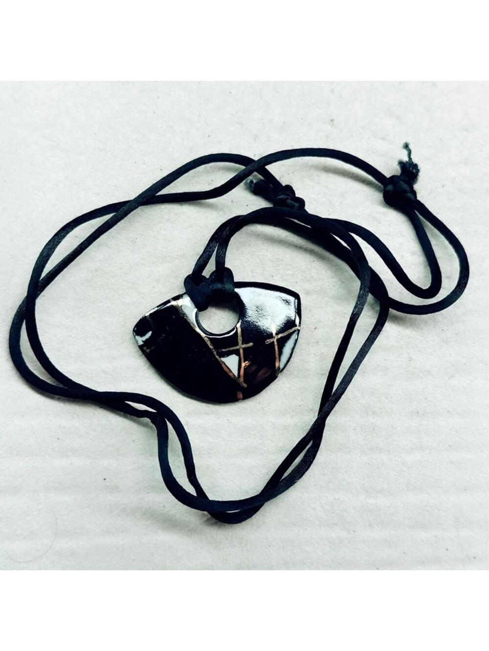 5238gc. Black Ceramic Handmade Necklace